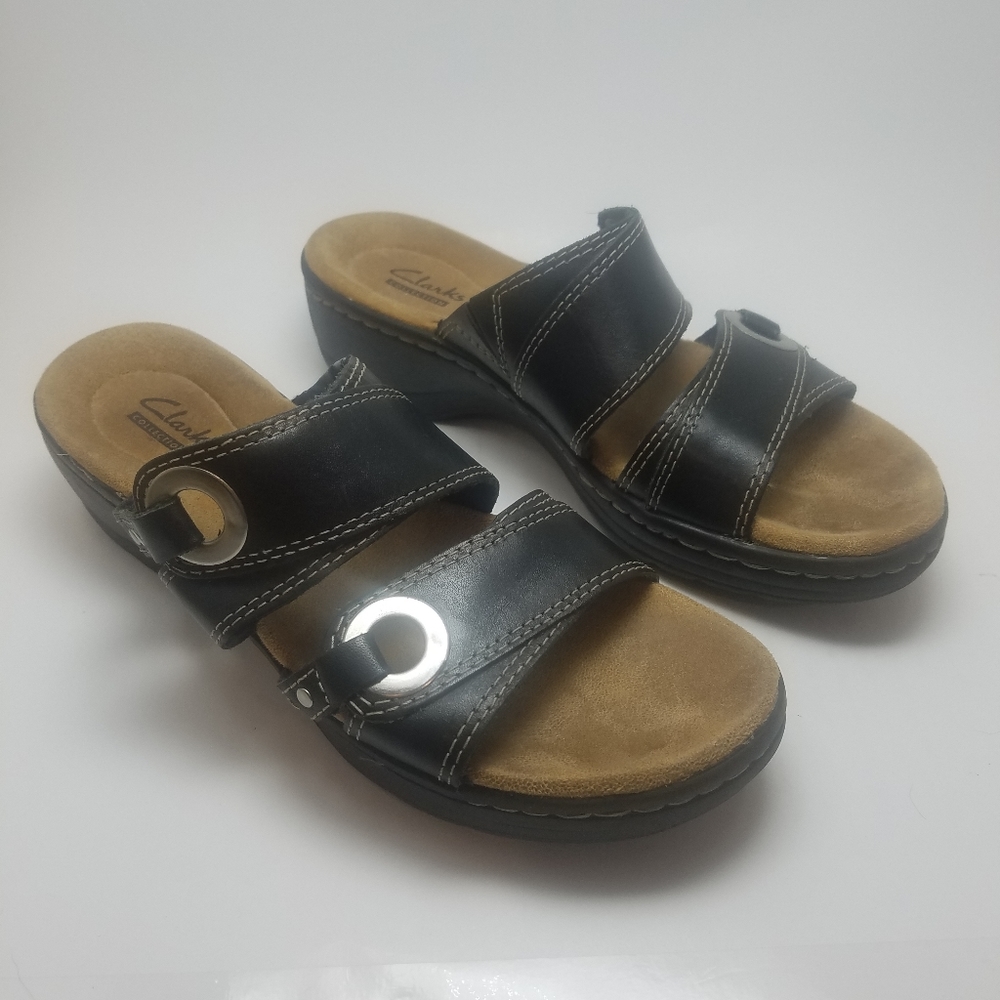 Clarks Collection Women's size 6 open toe Sandals